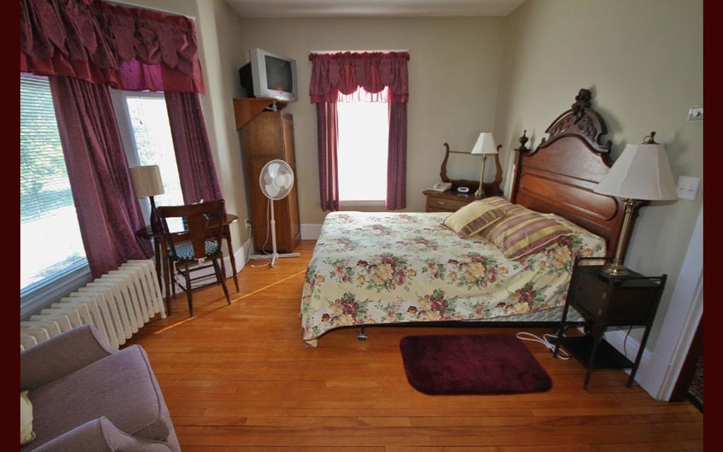 Chateau Sainte-Marie Bed and Breakfast Little Brook Esterno foto